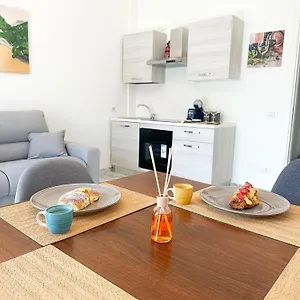 Bed & Breakfast La Casetta Di Matteo - Sciuti Palermo